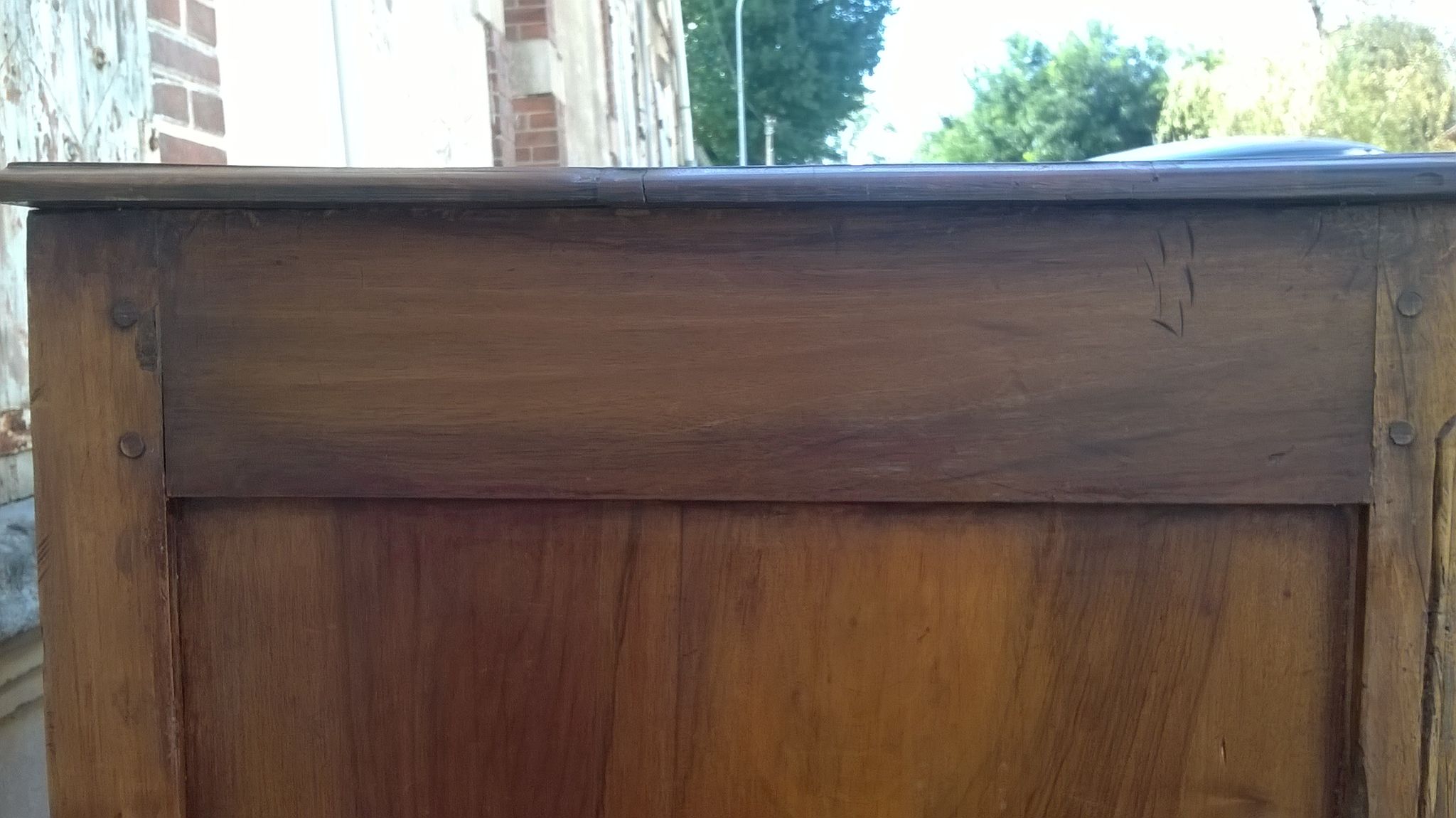 Louis XV dresser