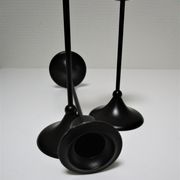 Trois bougeoirs métal laqué noir scandinaves