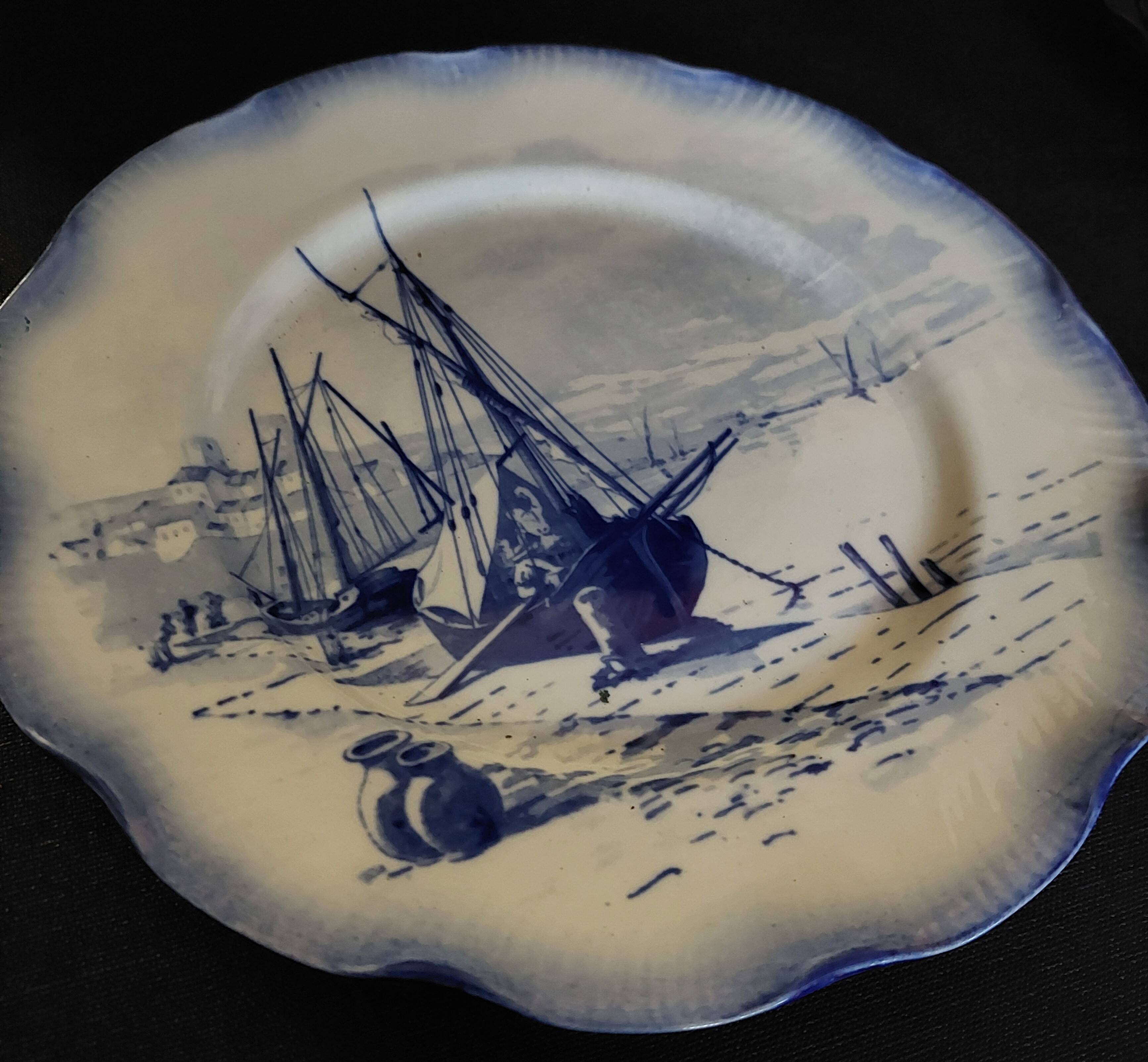 Sarreguemines earthenware plate with Marine decor late 19th century early 20th century
