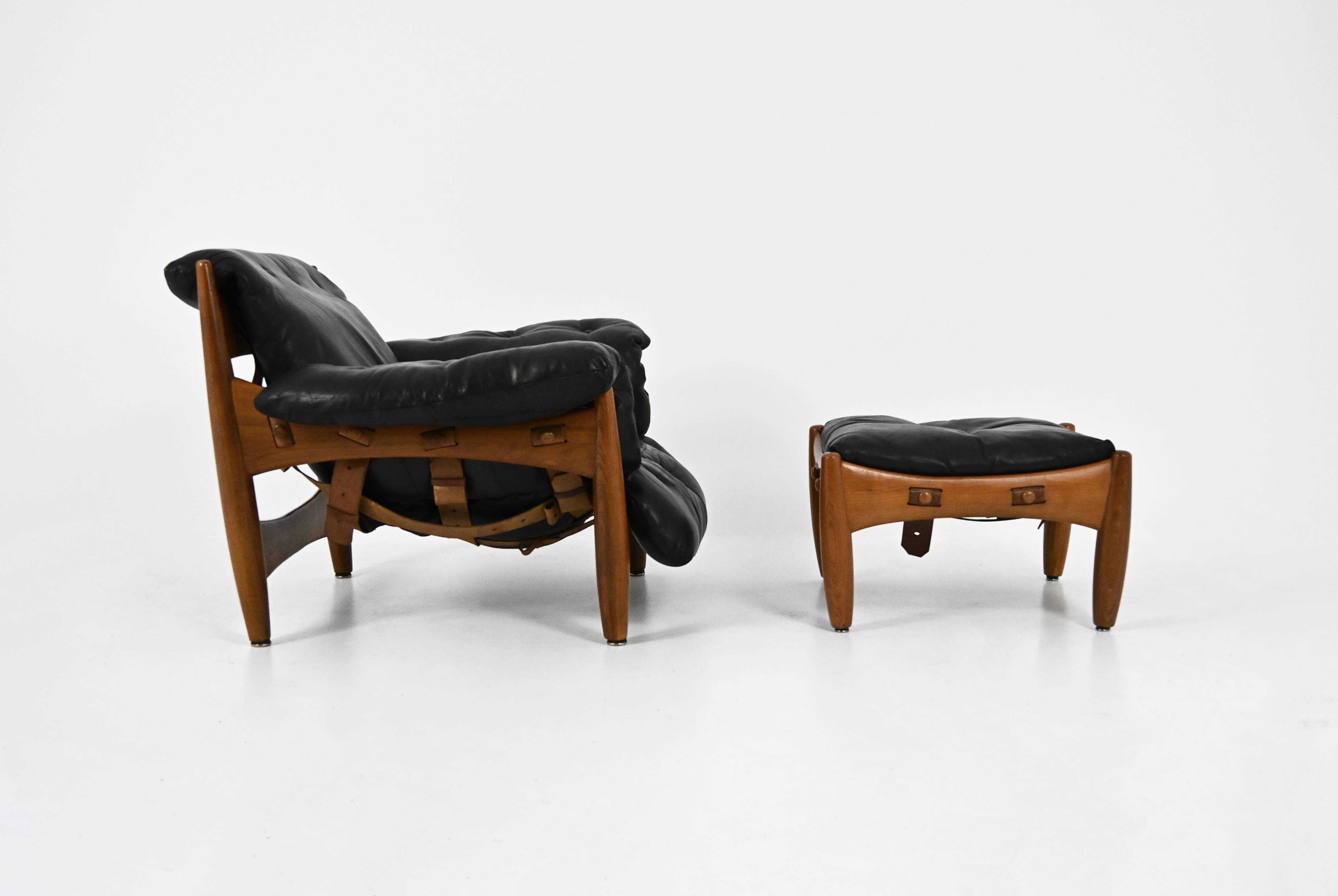 Armchair with footrest "Sheriff" by Sergio Rodrigues for ISA Bergam.