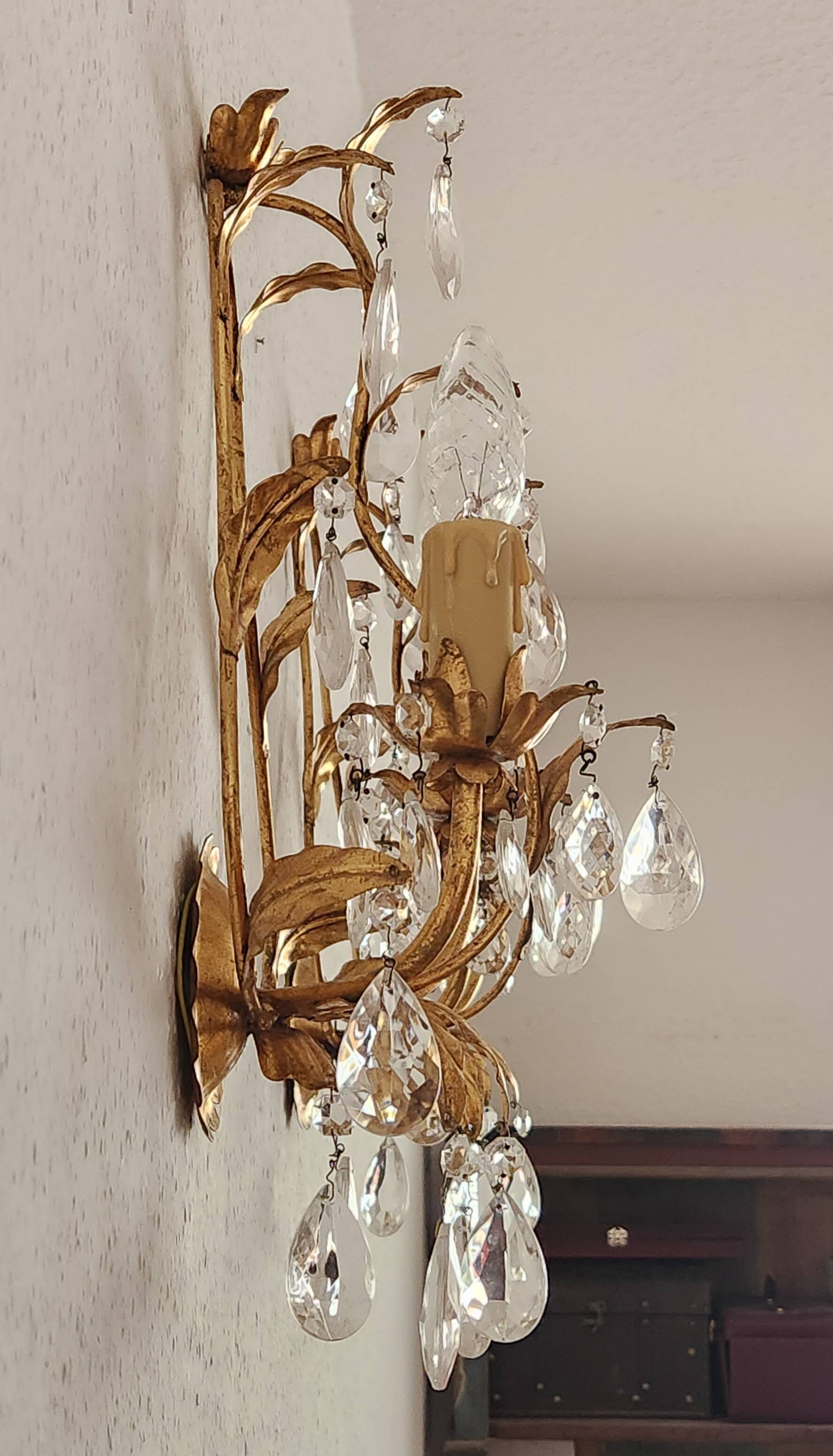 Hand-forged wall lamp gilded with gold leaf and crystals, Italy