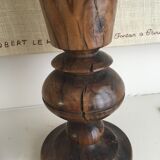 Paire de vases en noyer