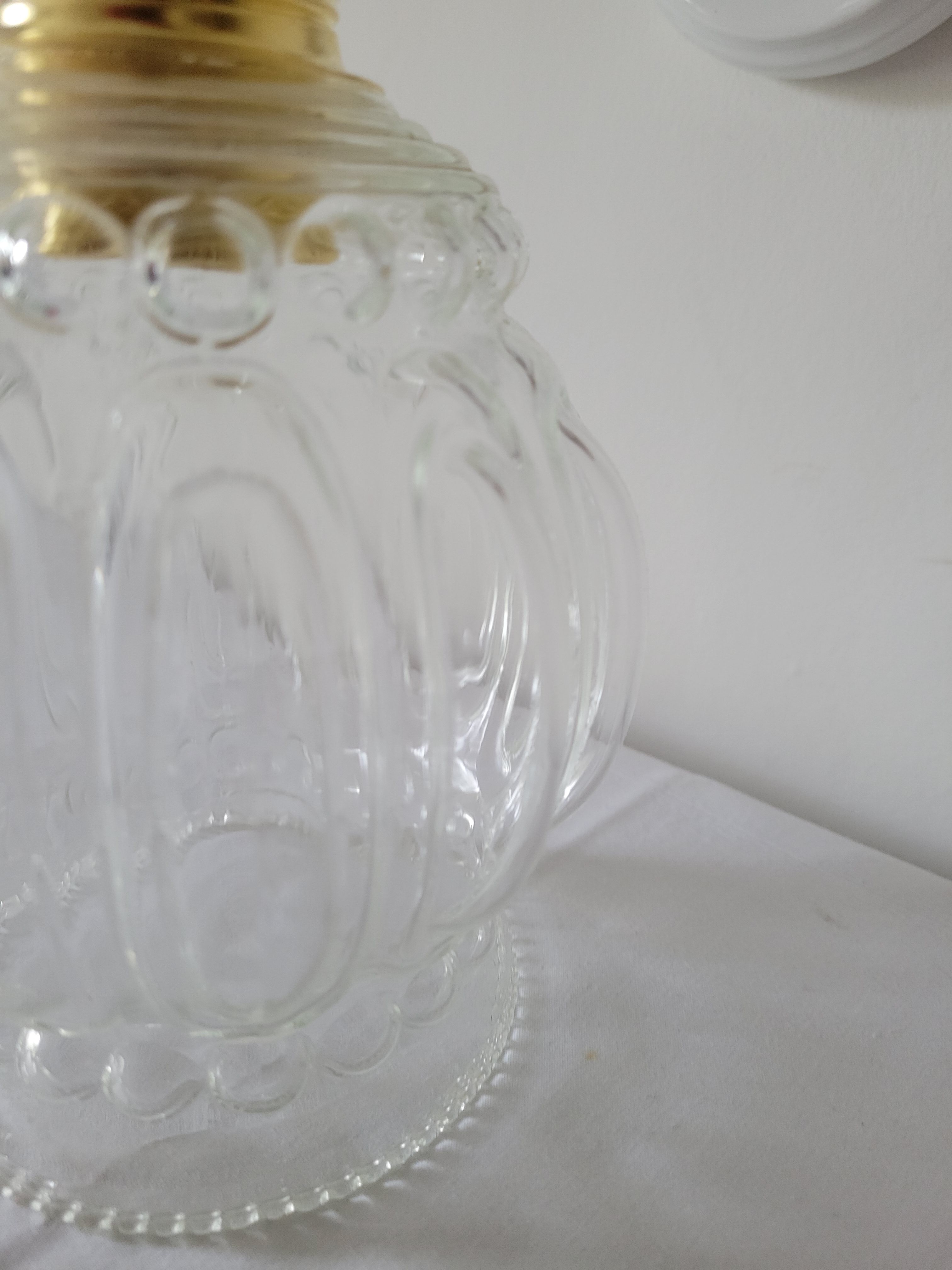 Porcelain, brass and glass wall lamp