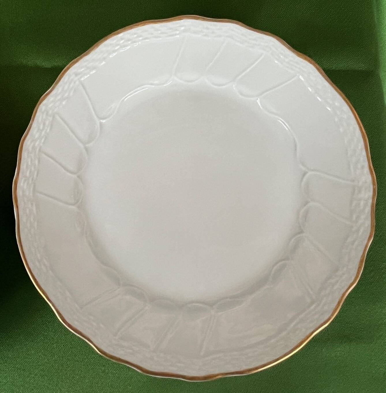 La porcelaine de Baudour. Service de table.