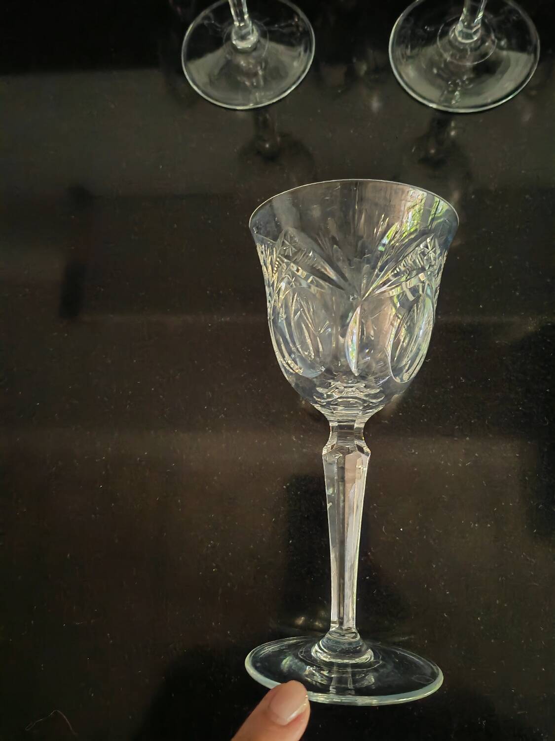 6 cut red wine glasses