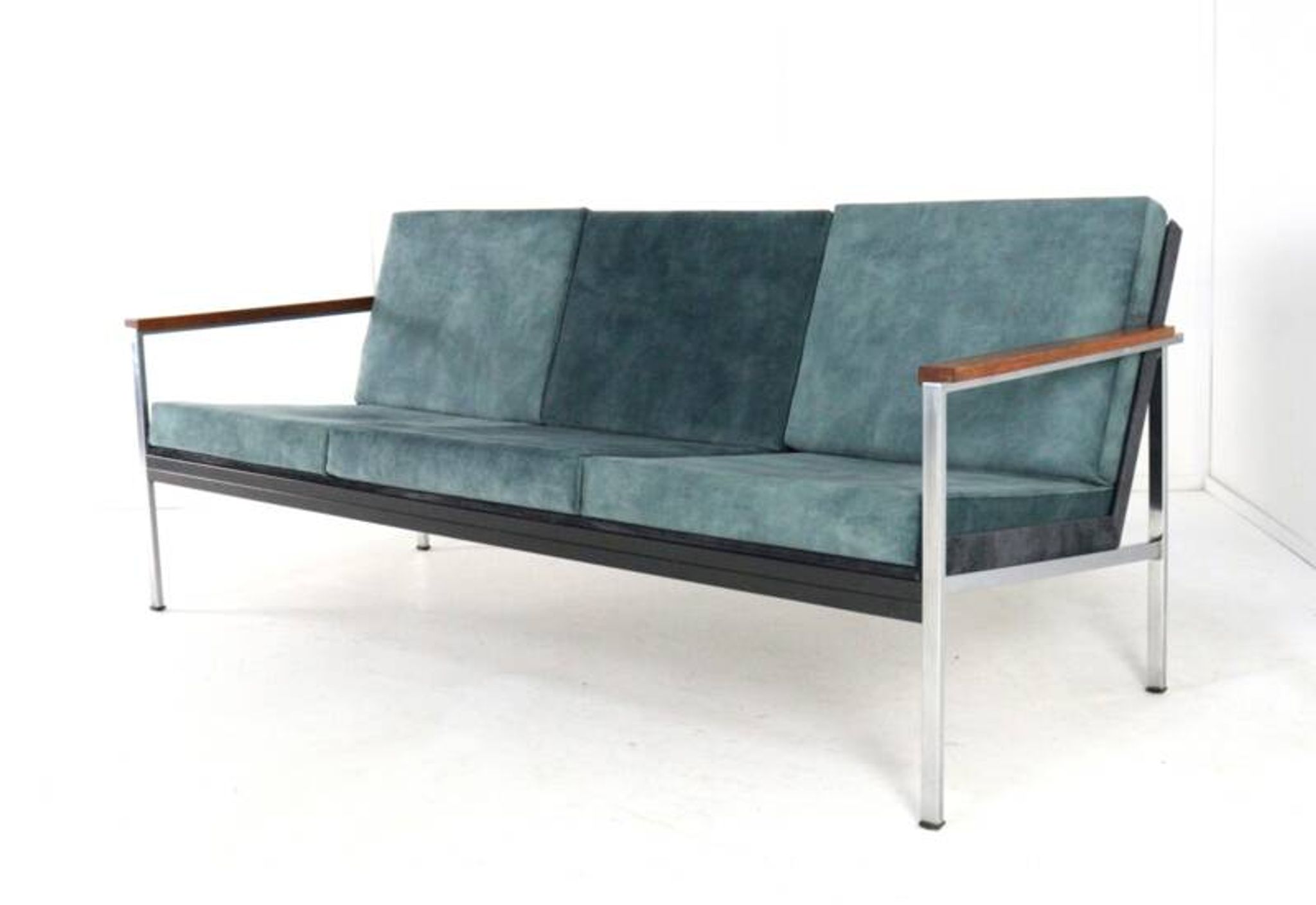 Coen de Vries pour le canapé Gispen modèle 1741 - design néerlandais moderne du milieu du siècle.