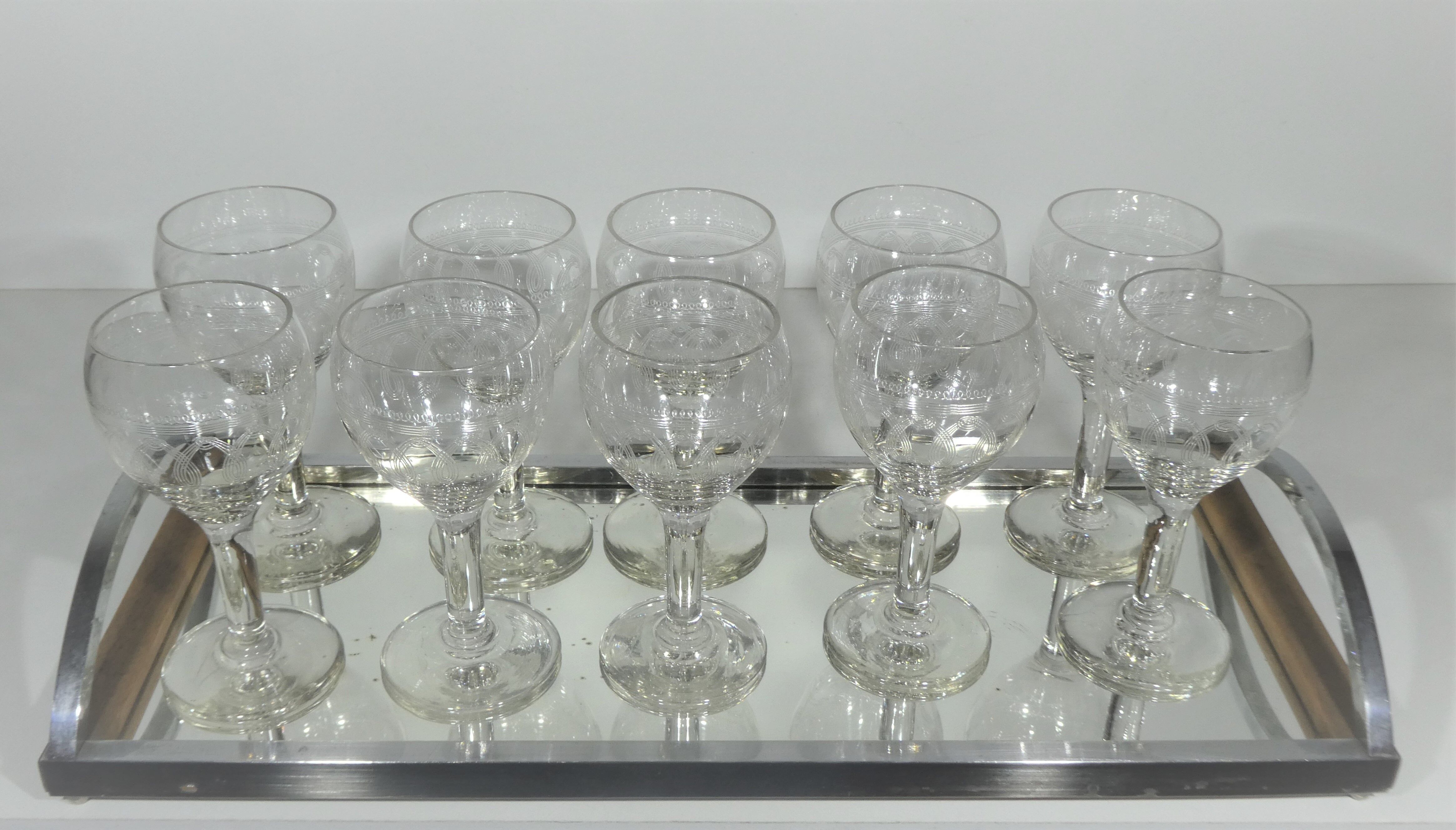 Plateau 1940 - 10 glasses on foot
