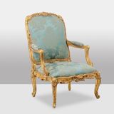 Salon de style Louis XV à chassis en bois doré. Circa 1880.