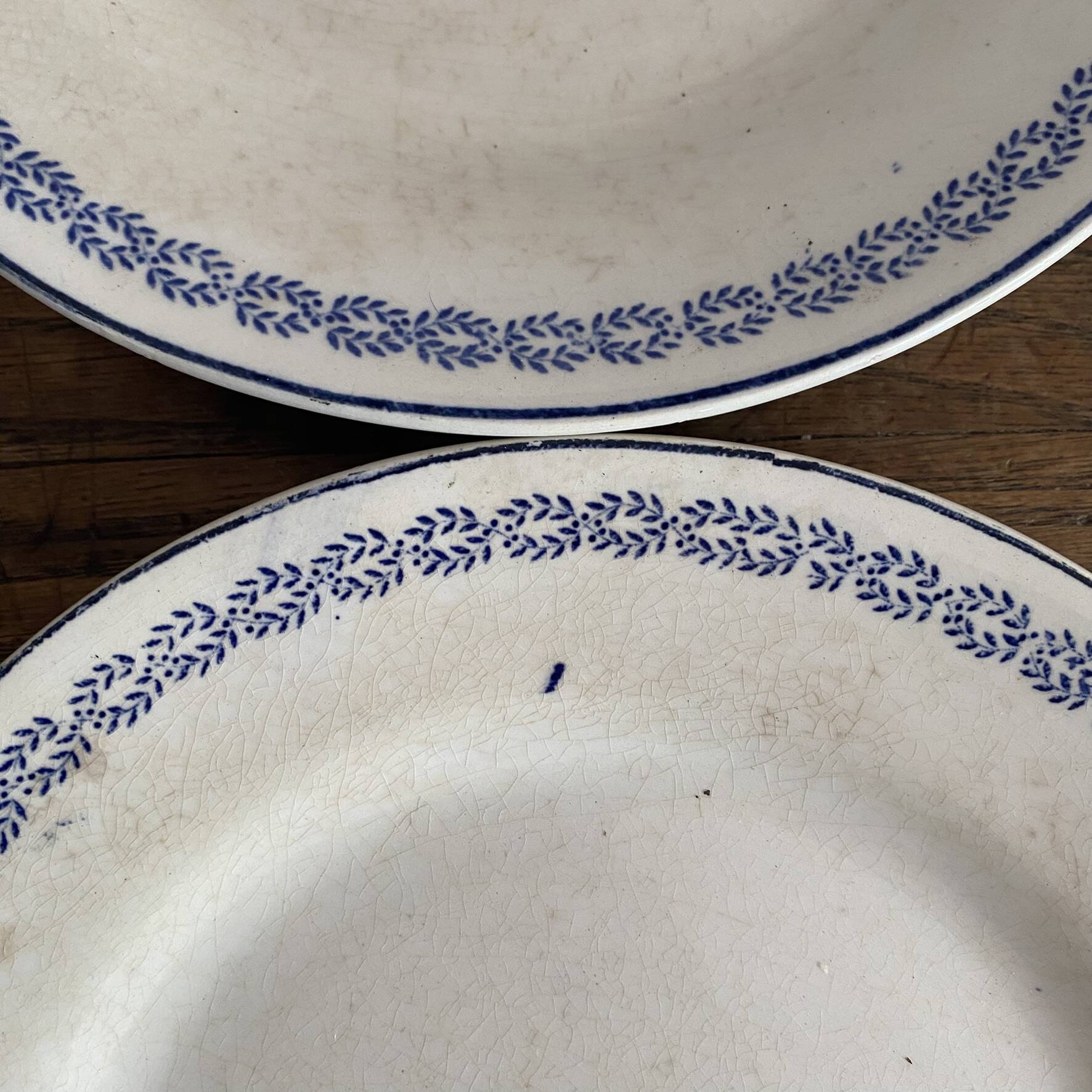 Dessert plates in earthenware from Creil and Montereau Reuil service.