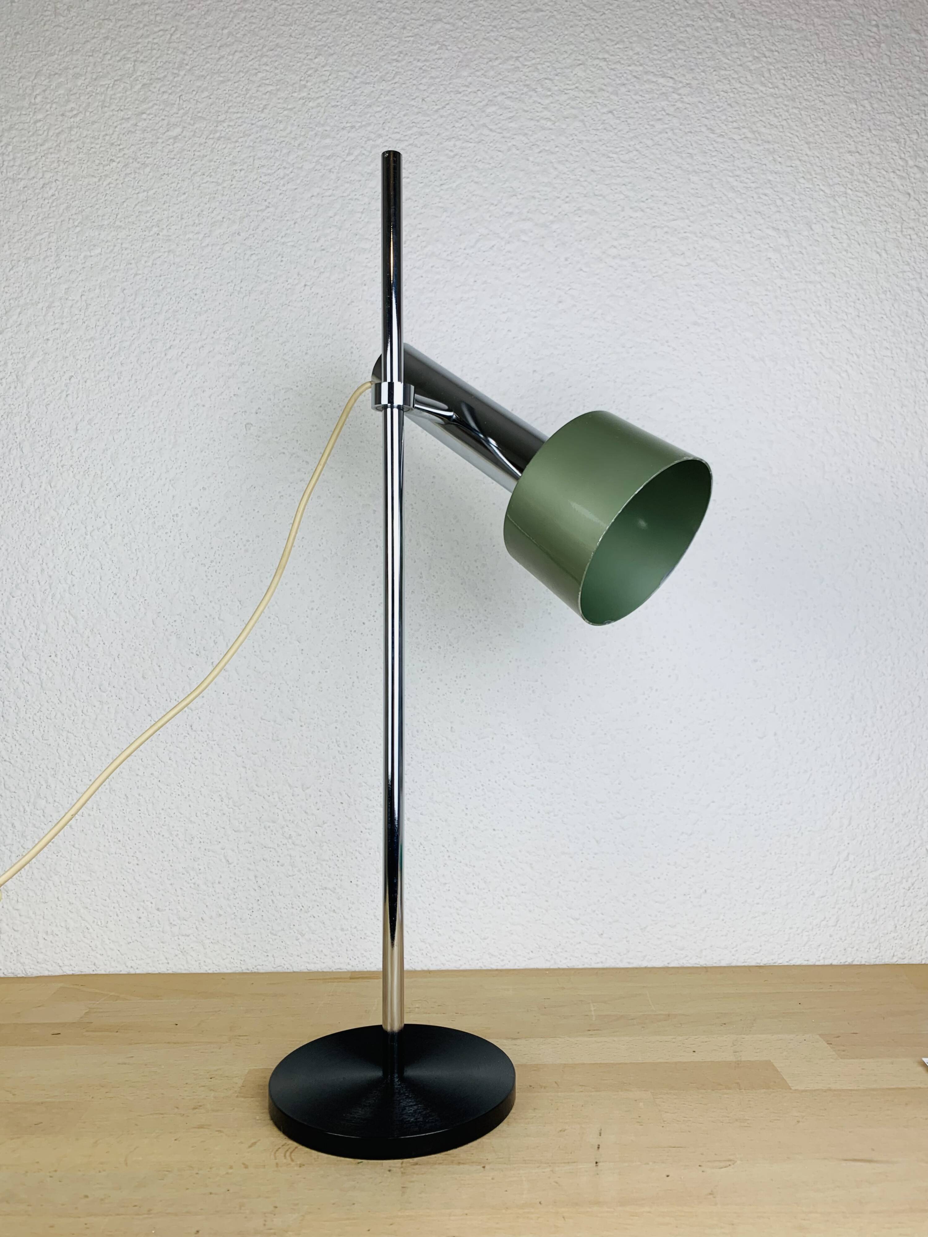 Lampe de bureau spot années 60 design Suisse