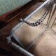 Miroir de barbier triptyque sur pieds 1930