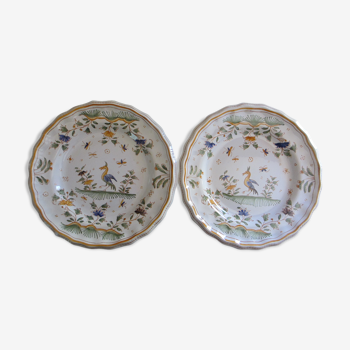 Set of 2 wall plates with decor de Moustiers