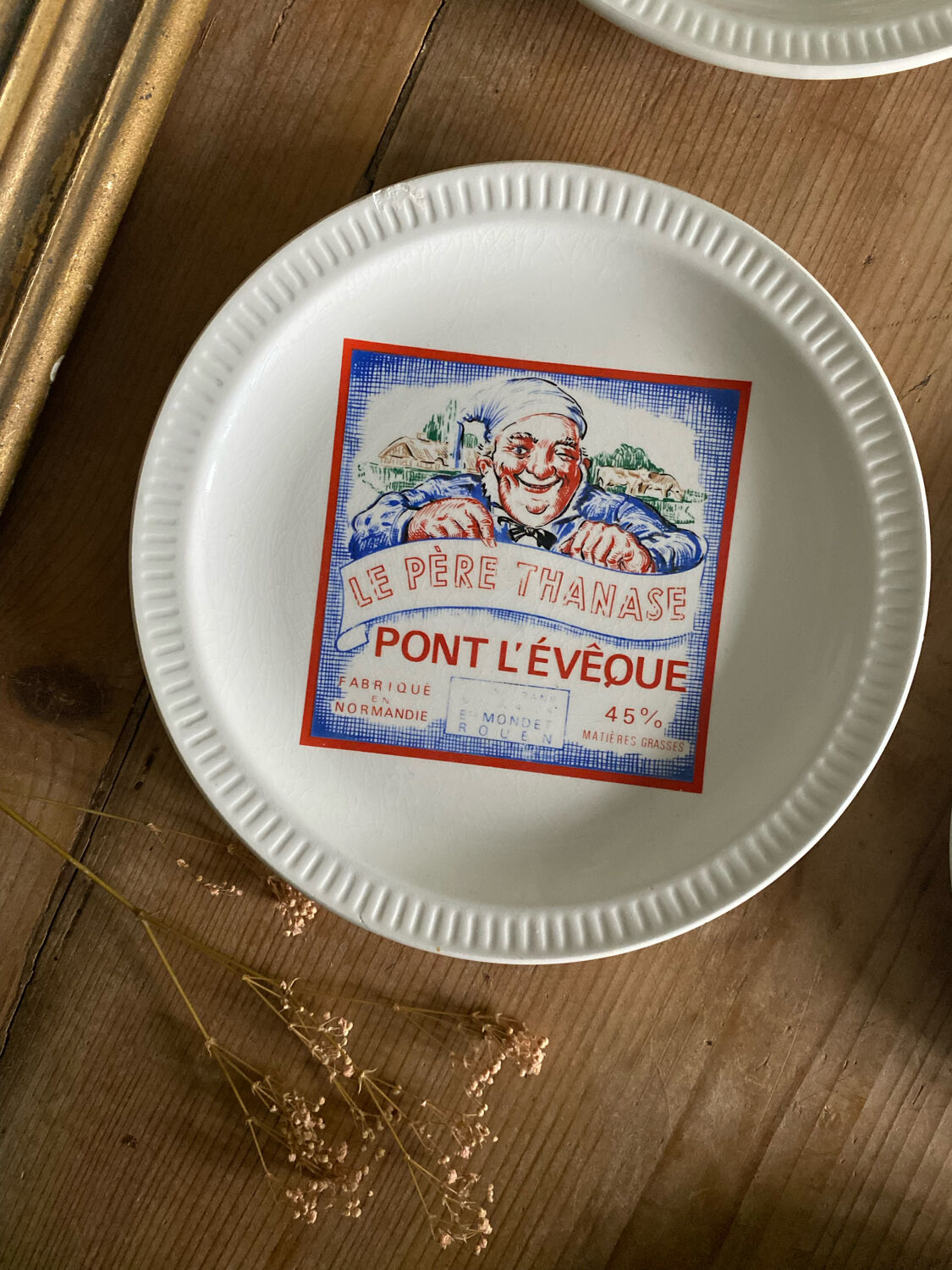 Set of 5 vintage plates Cheeses from France Saint Amand