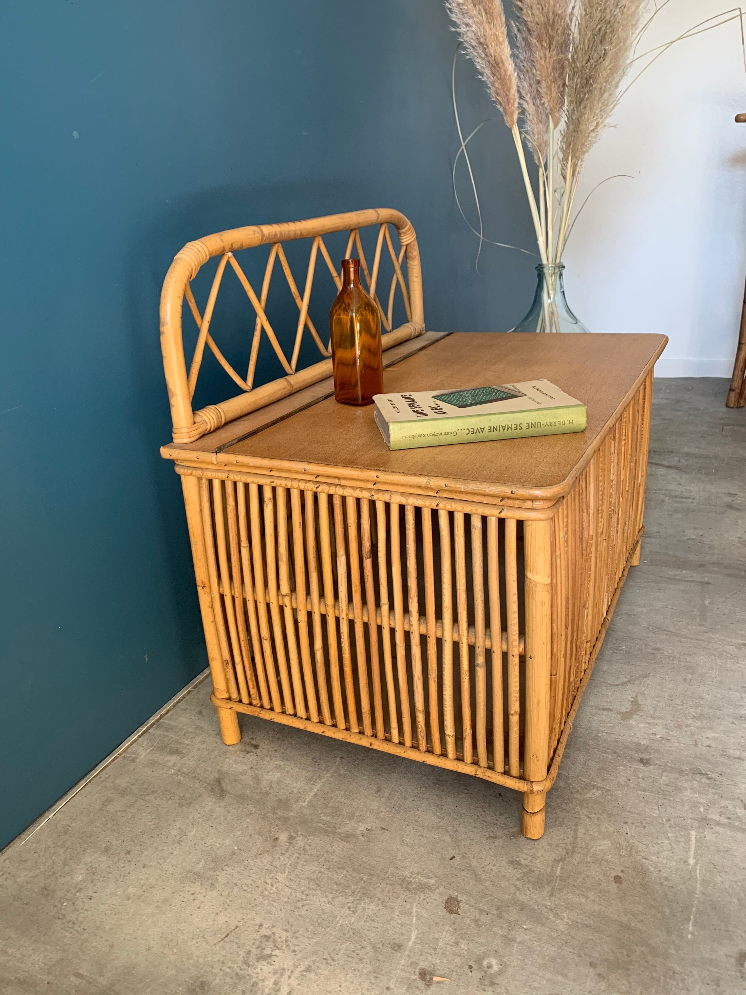 Vintage rattan box