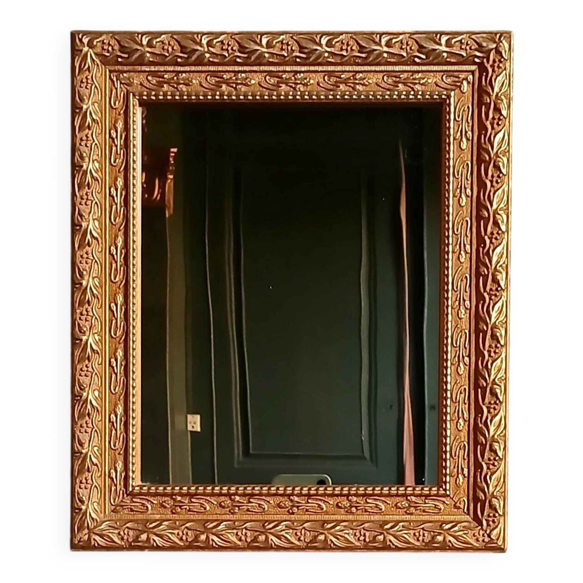 Small wall mirror in gilded wood.