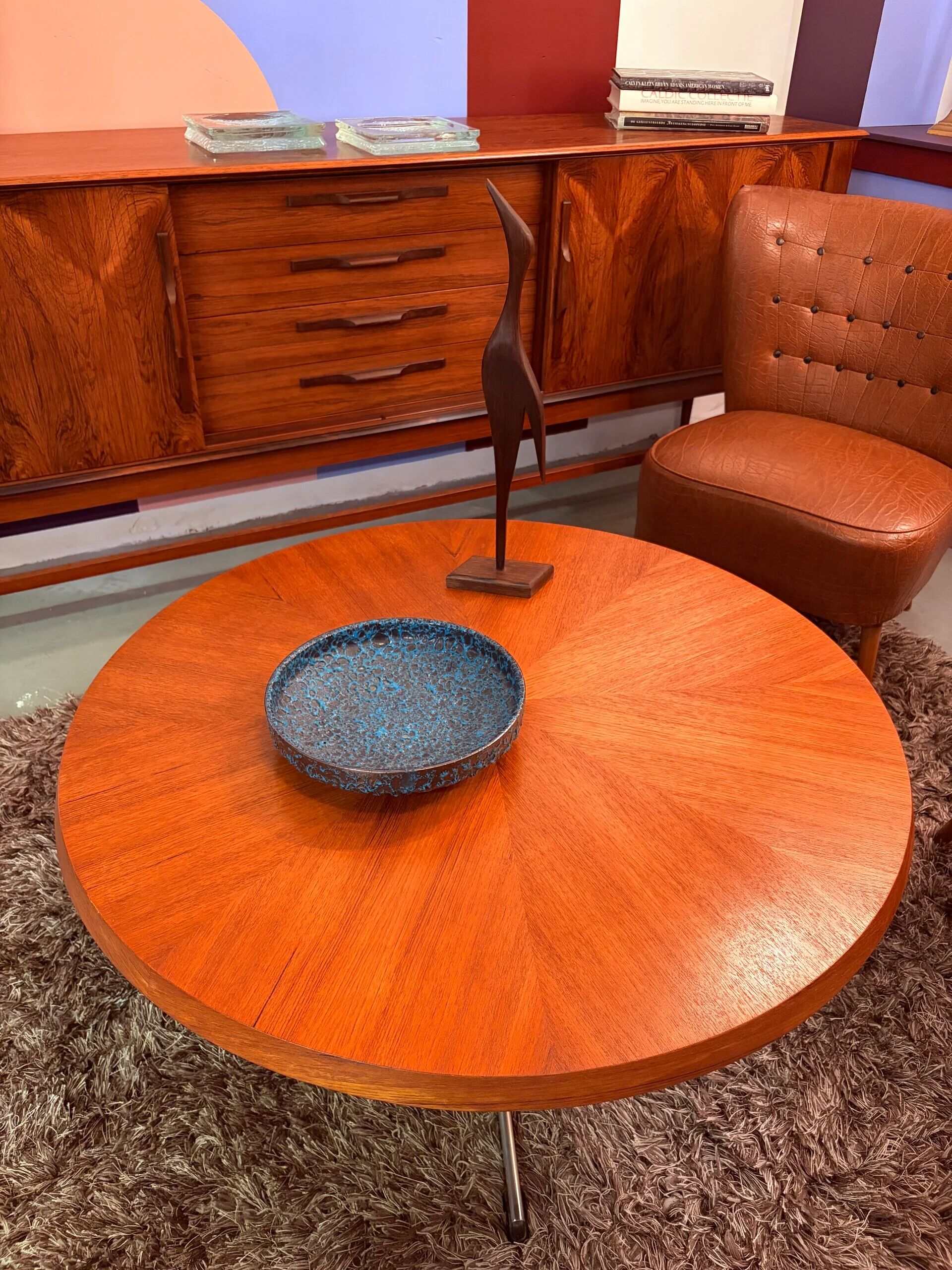 Table basse Sunburst en placage de teck, milieu du siècle