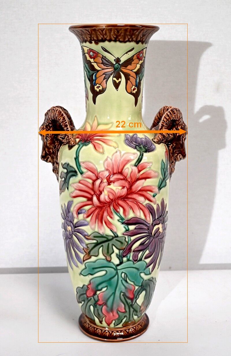 Ceramic vase – 1930