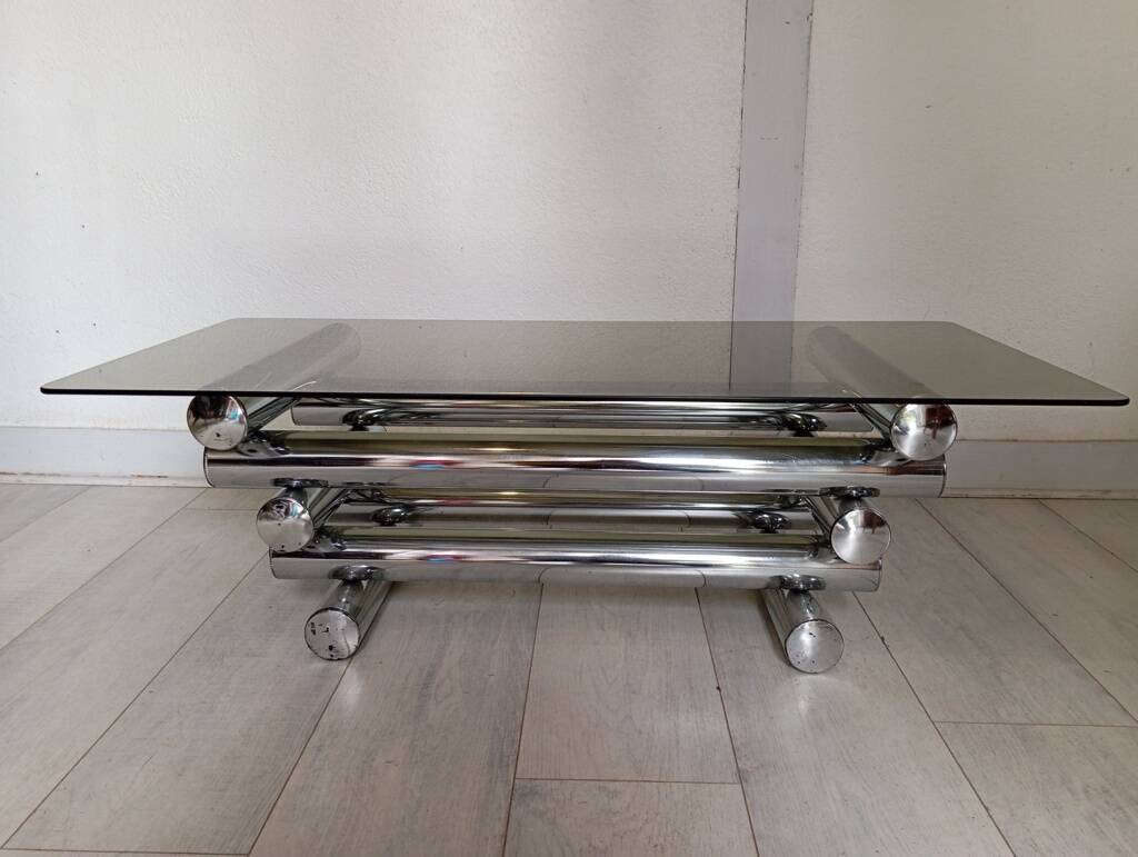 Table basse en métal chromé et verre fumé, années 70
