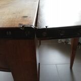 Half moon flap table