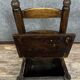 Travail d'art populaire fin XVIIIè: fauteuil d'enfant dissimulant un coffre