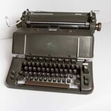 Hermes ambassador typewriter, 1952