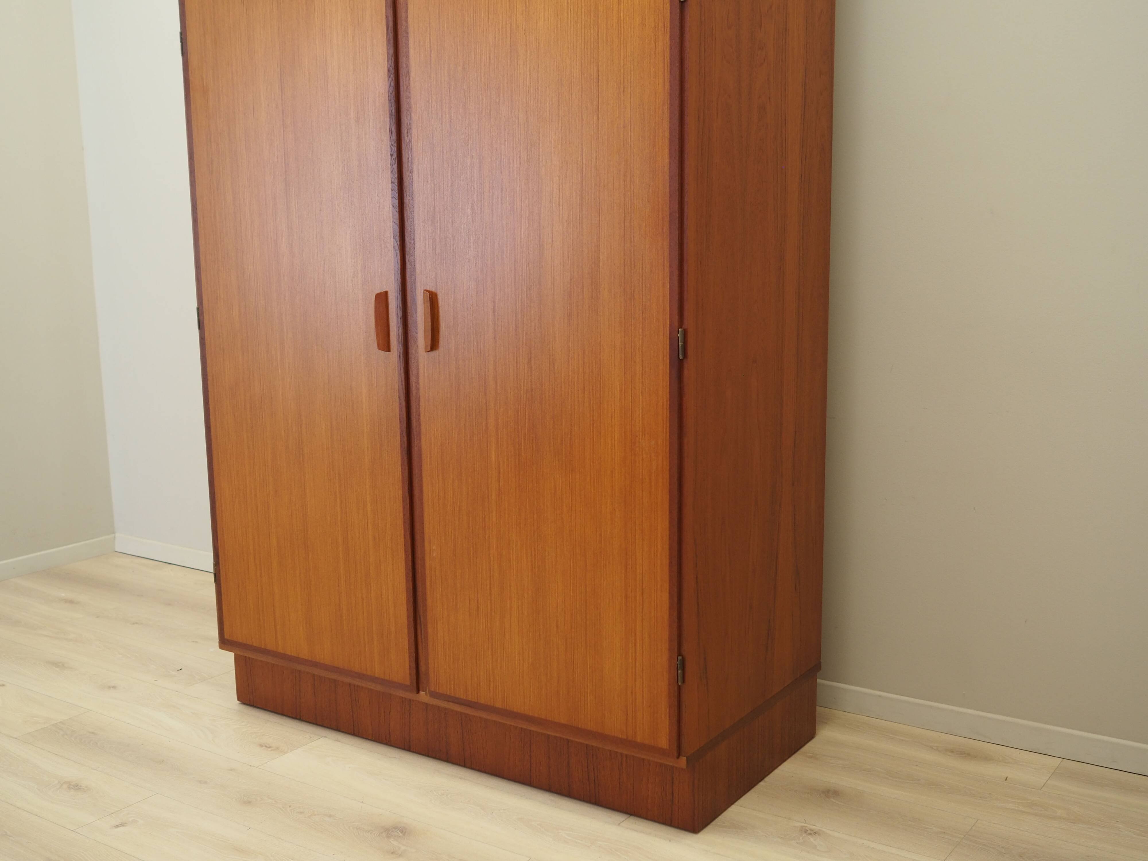 Teak wardrobe, Danish design, 1970s, manufacturer: Omann Jun