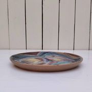 Assiette en céramique à l’oiseau vintage, signée