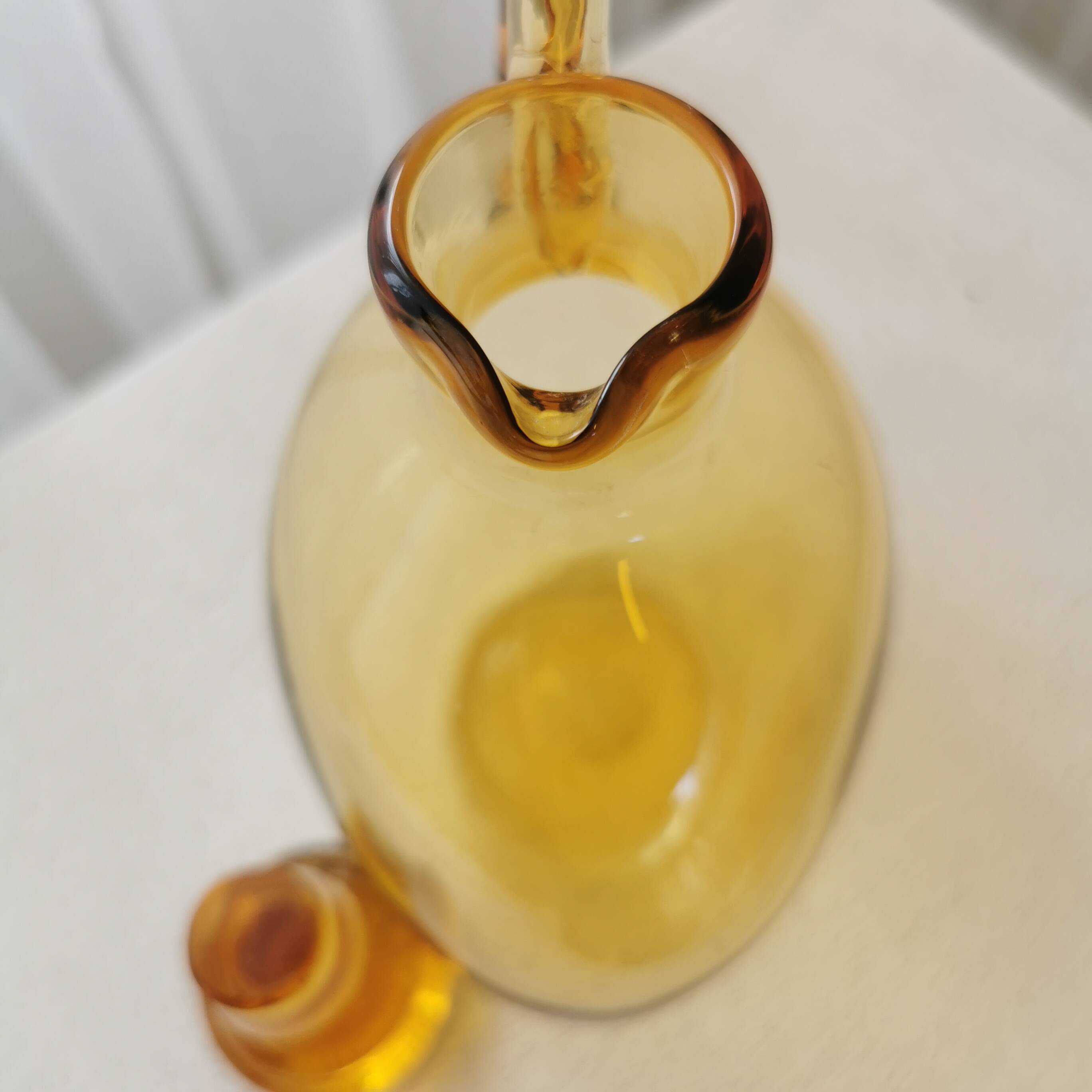 Petit pichet en verre