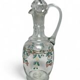 Carafe en verre émaillé à décor de fleurs, vers 1900