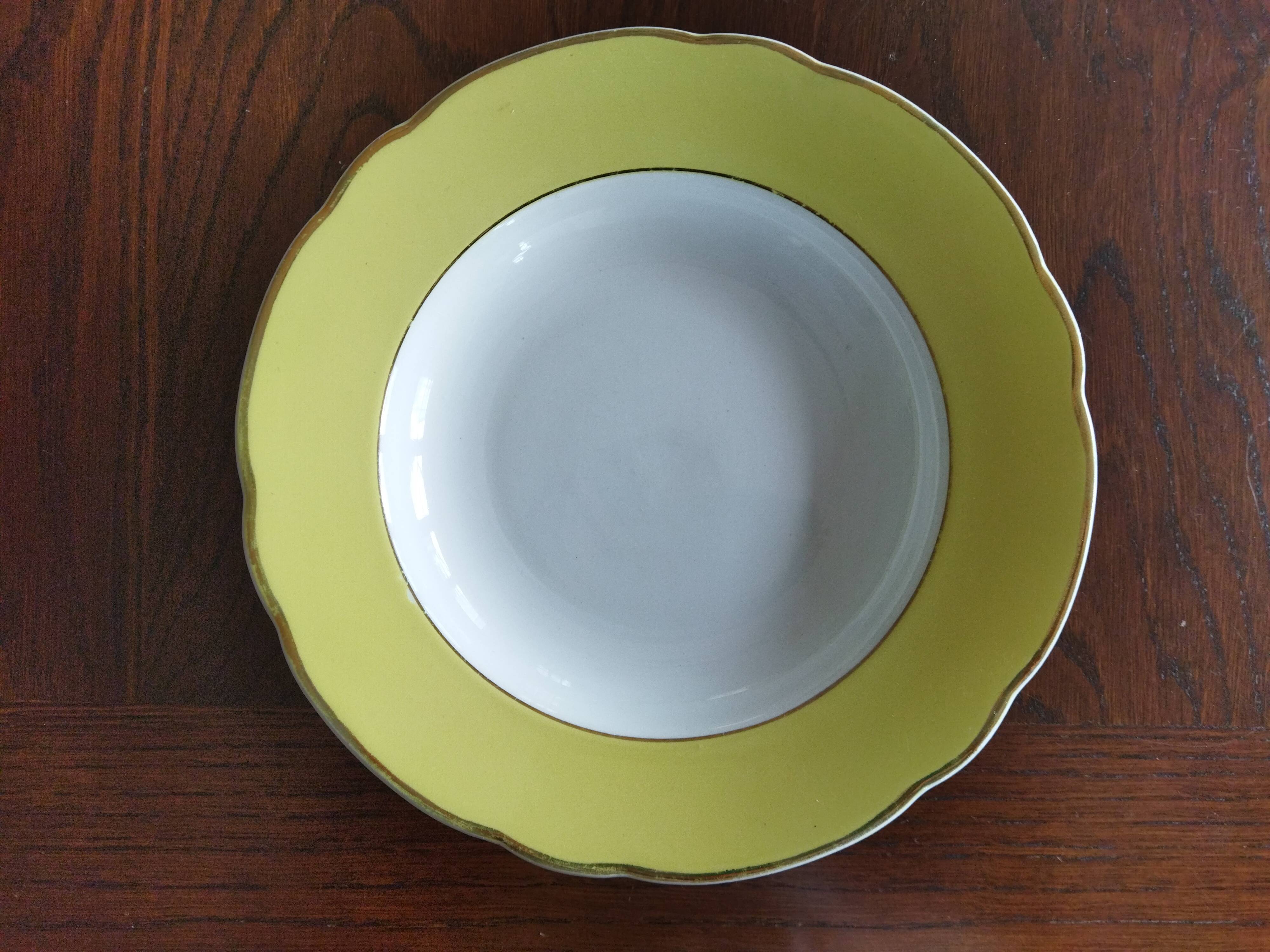 4 hollow plates KG Lunéville Badonviller, Daffodil model