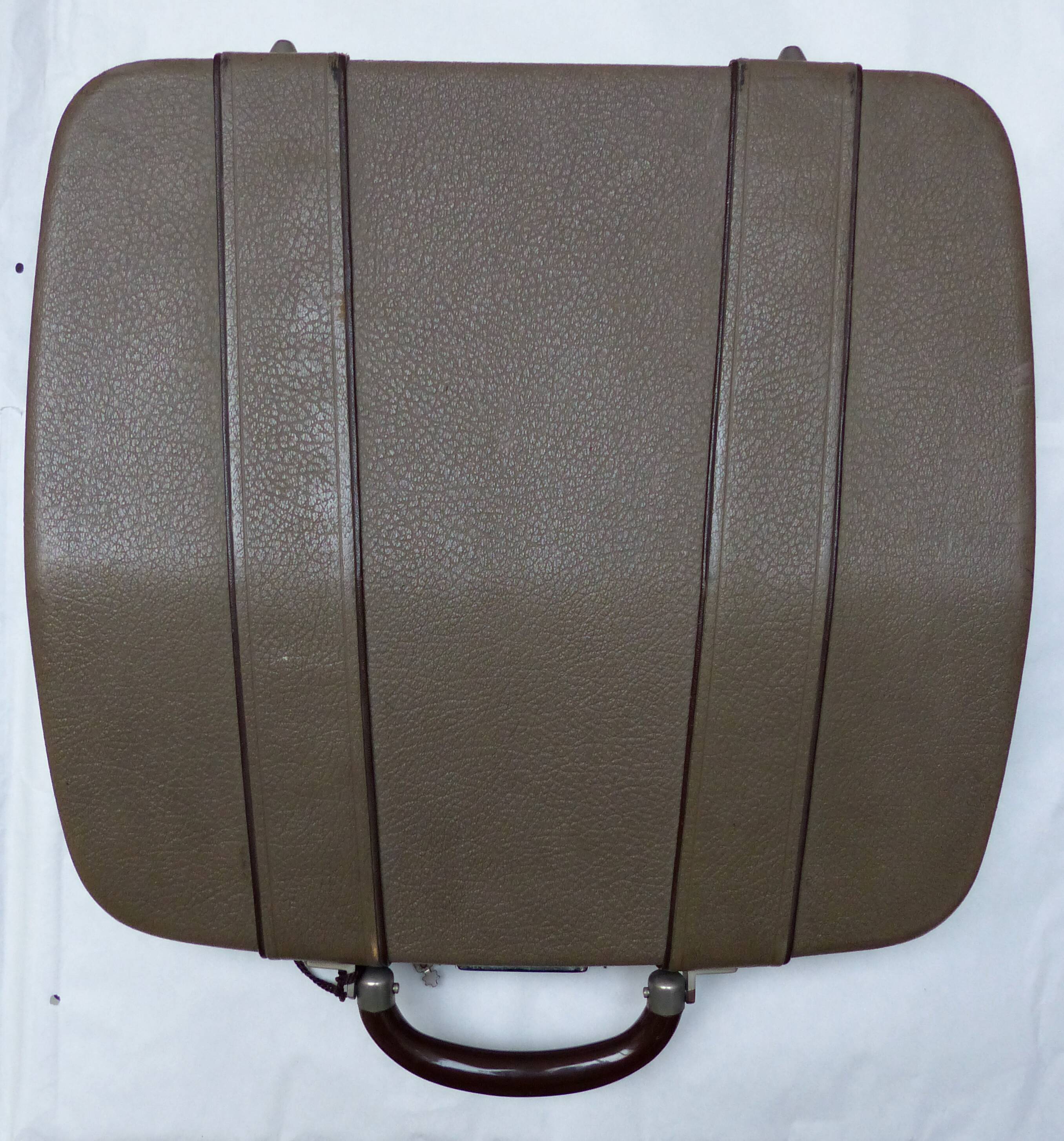 Gossen Tippa portable typewriter