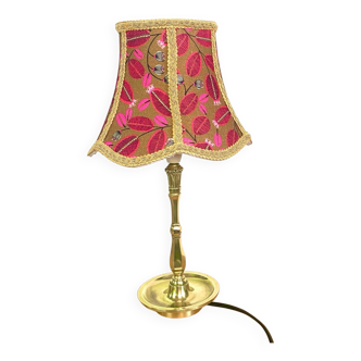 Upcycled vintage lamp - pink lifestyle