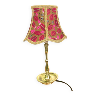 Lampe vintage Upcyclée - lifestyle rose