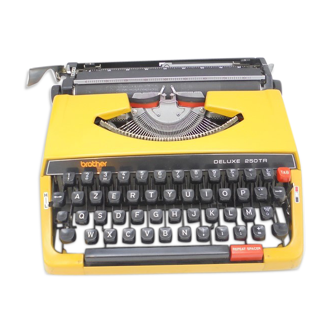 Machine à écrire Brother Deluxe 250TR