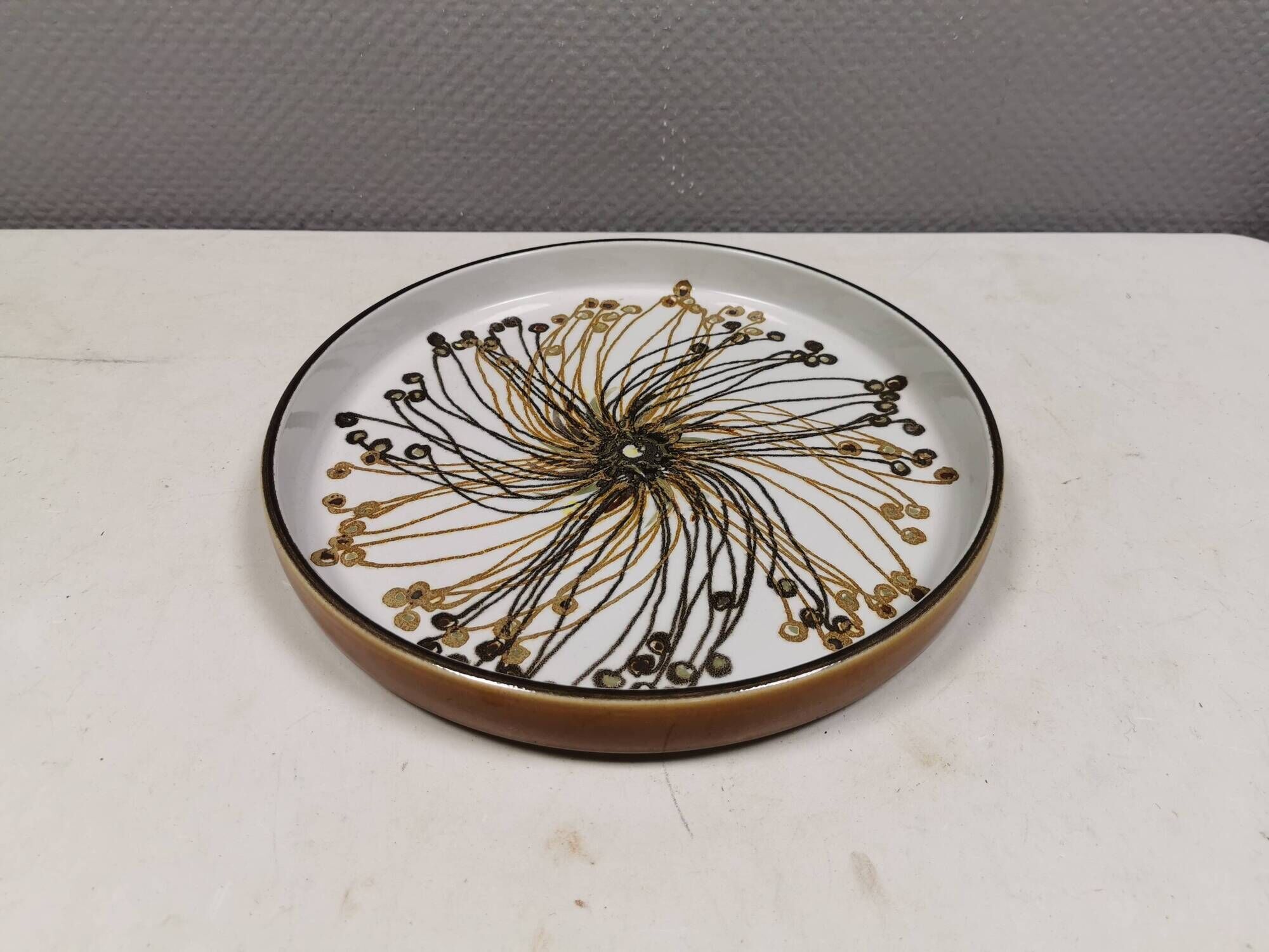 Royal Copenhagen Faience dish, designed by Ellen Malmer (EM) 1960s Denmark