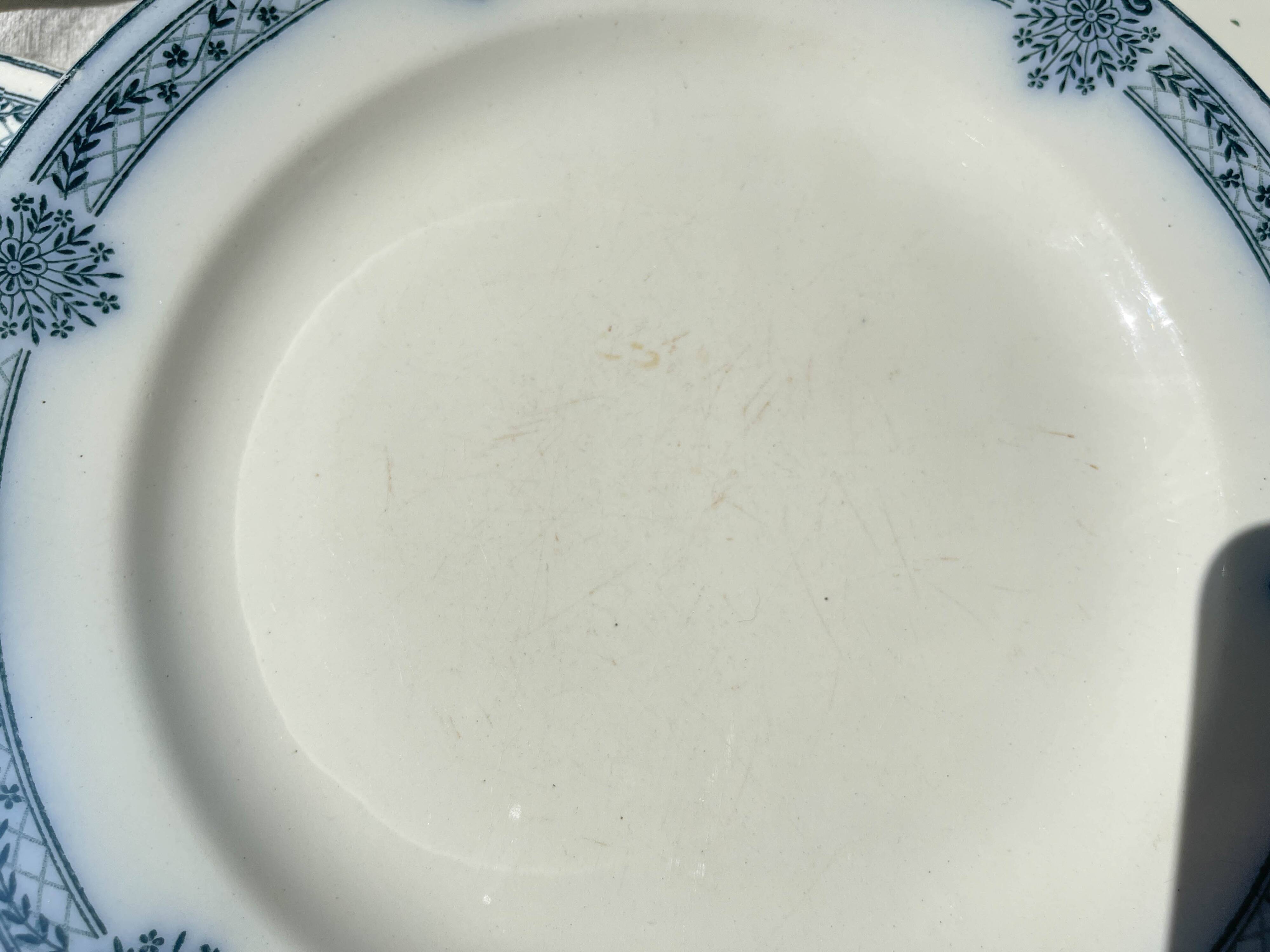 6 Flat plates Terre de fer bleu Salins model Arbois Ennege