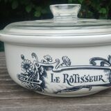 Serving dish with its glass lid of the earthenware factory of Gien model "the roaster"