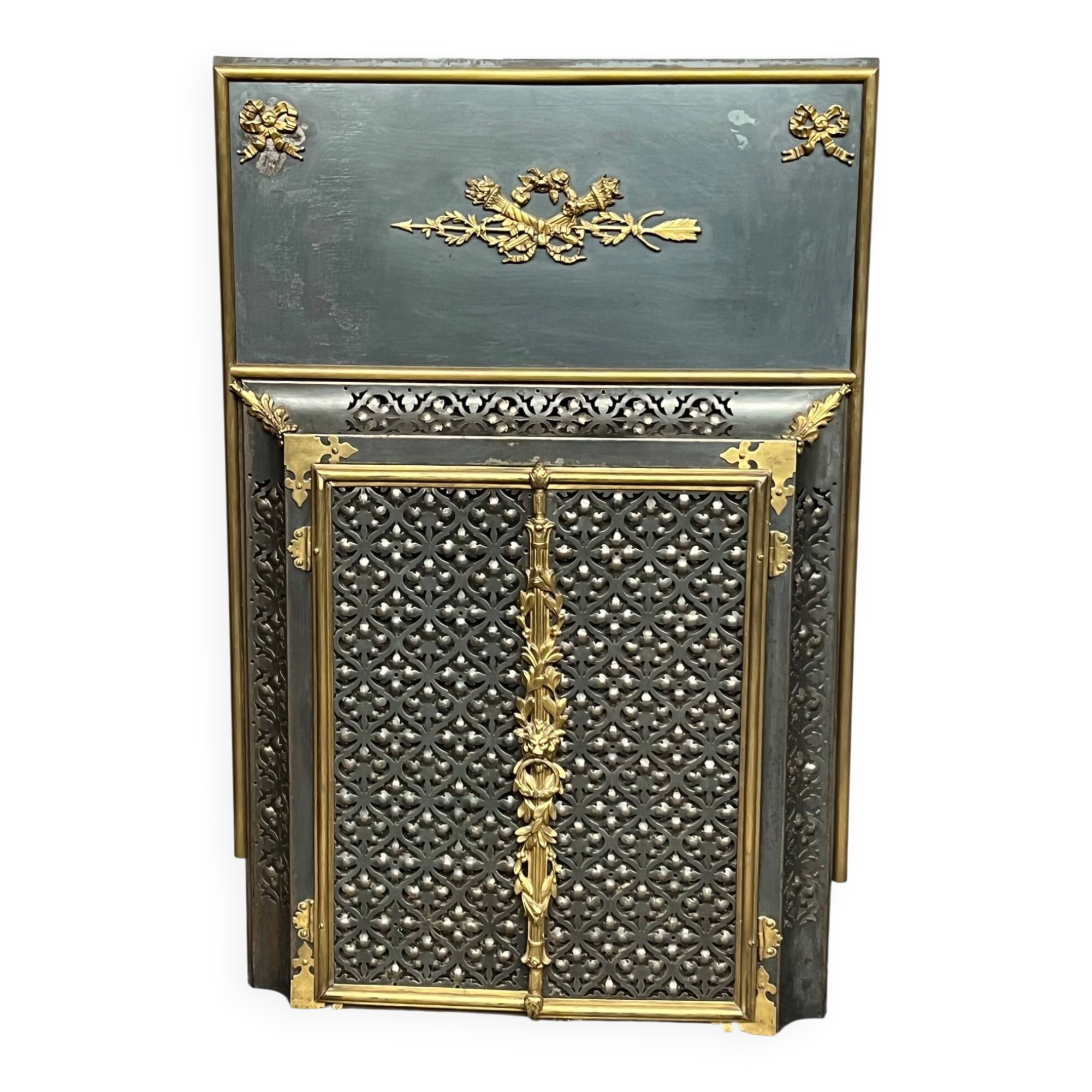 Fireplace screen. Bronze, copper, metal, gilding.