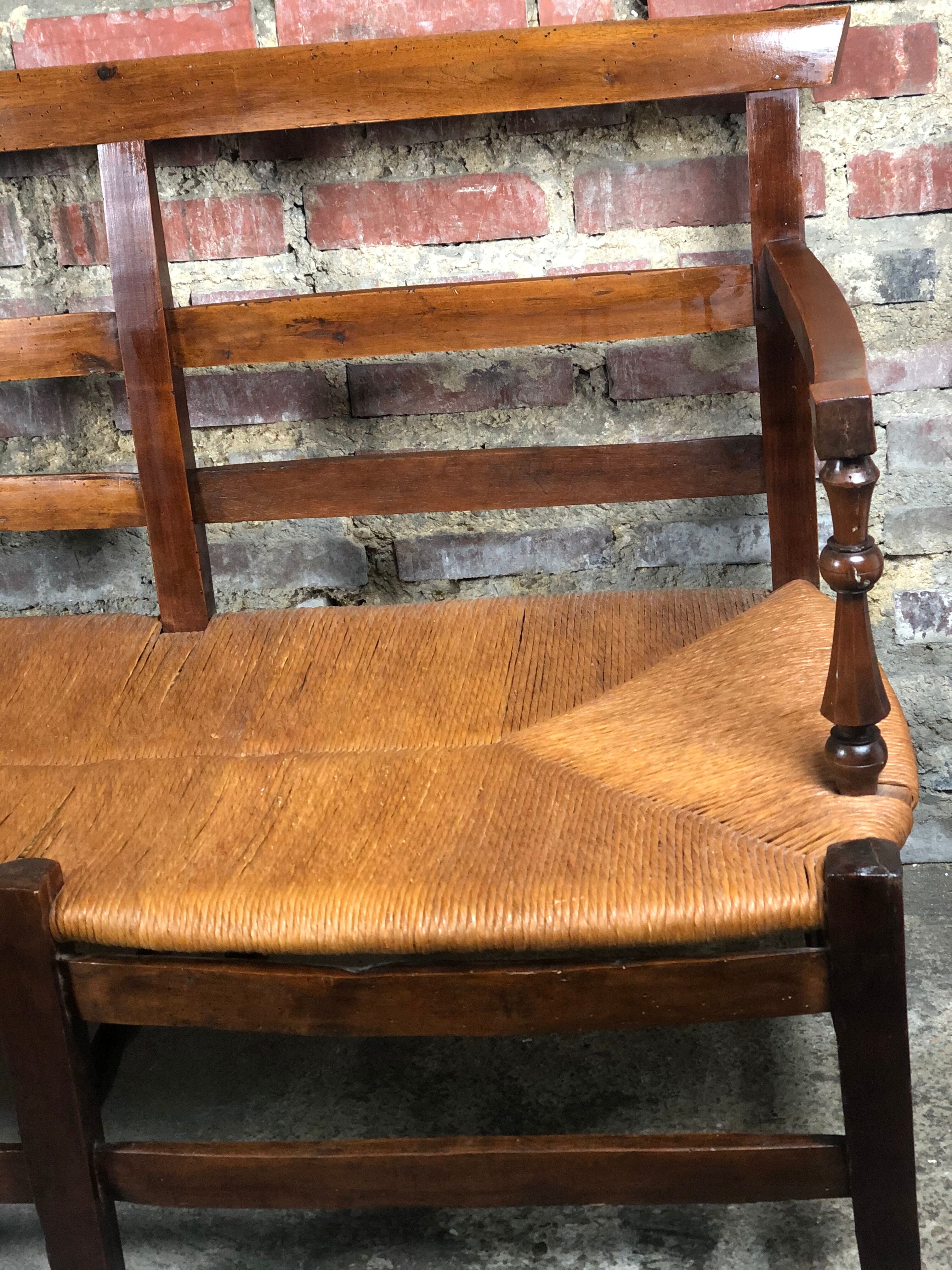 Mulched bench Provençal oak and walnut in late 18th century