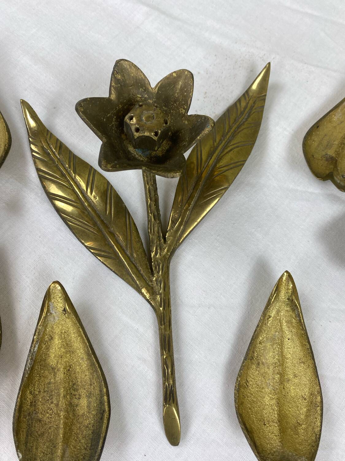 Cendrier fleur en laiton