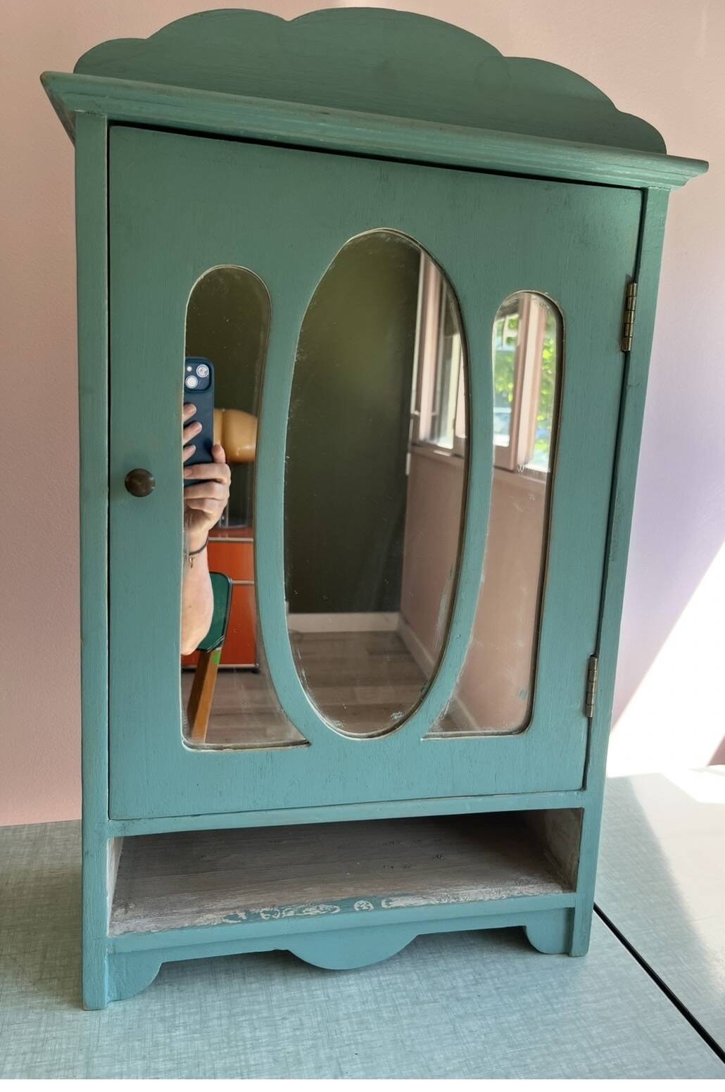 Armoire de toilette vintage en bois
