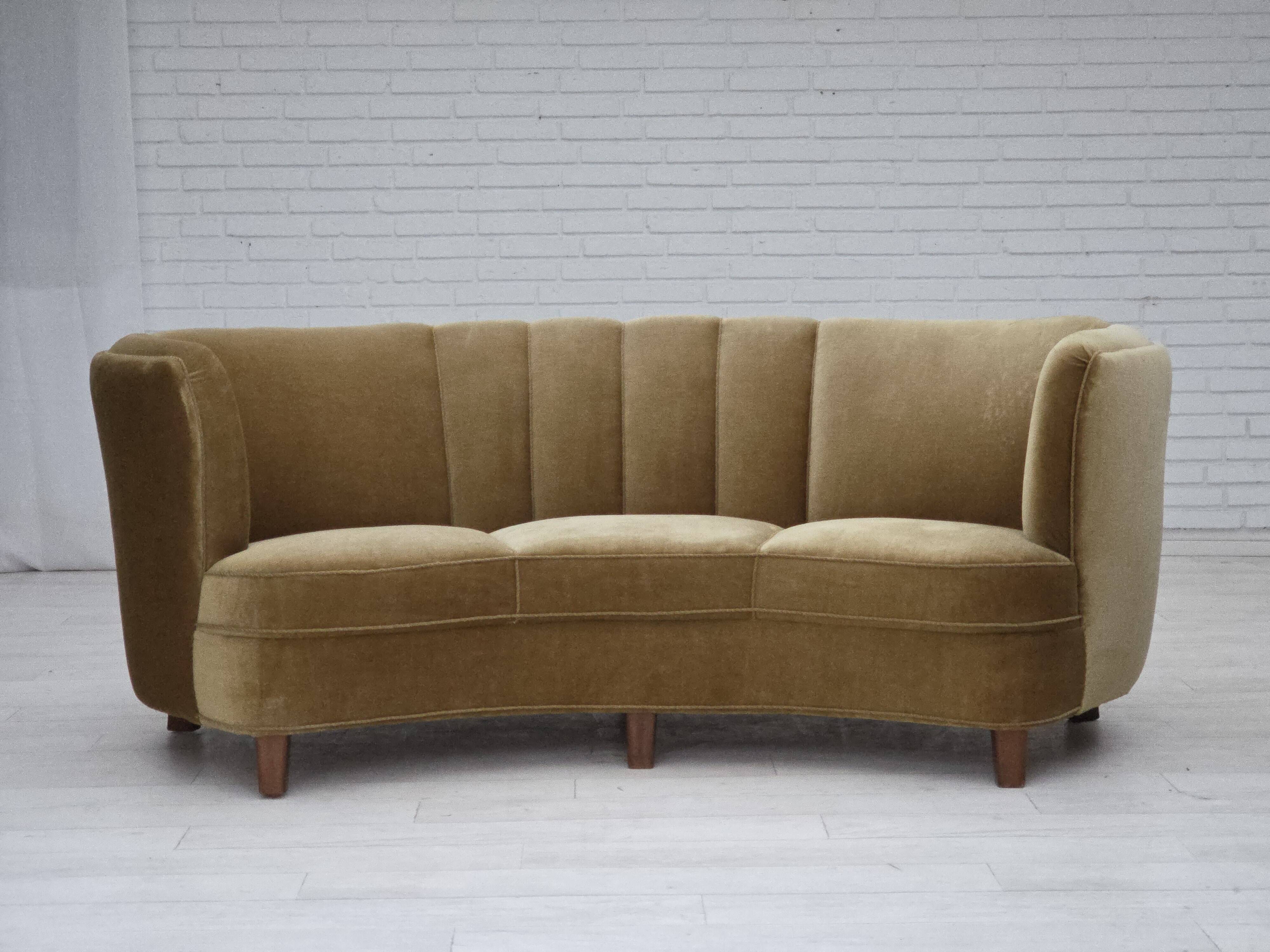 1960s, 3-seater Danish "Banan" sofa, original olive/green furniture velour.