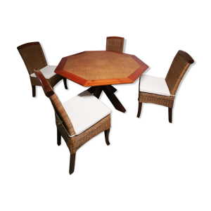 Table avec 4 chaises maison du
