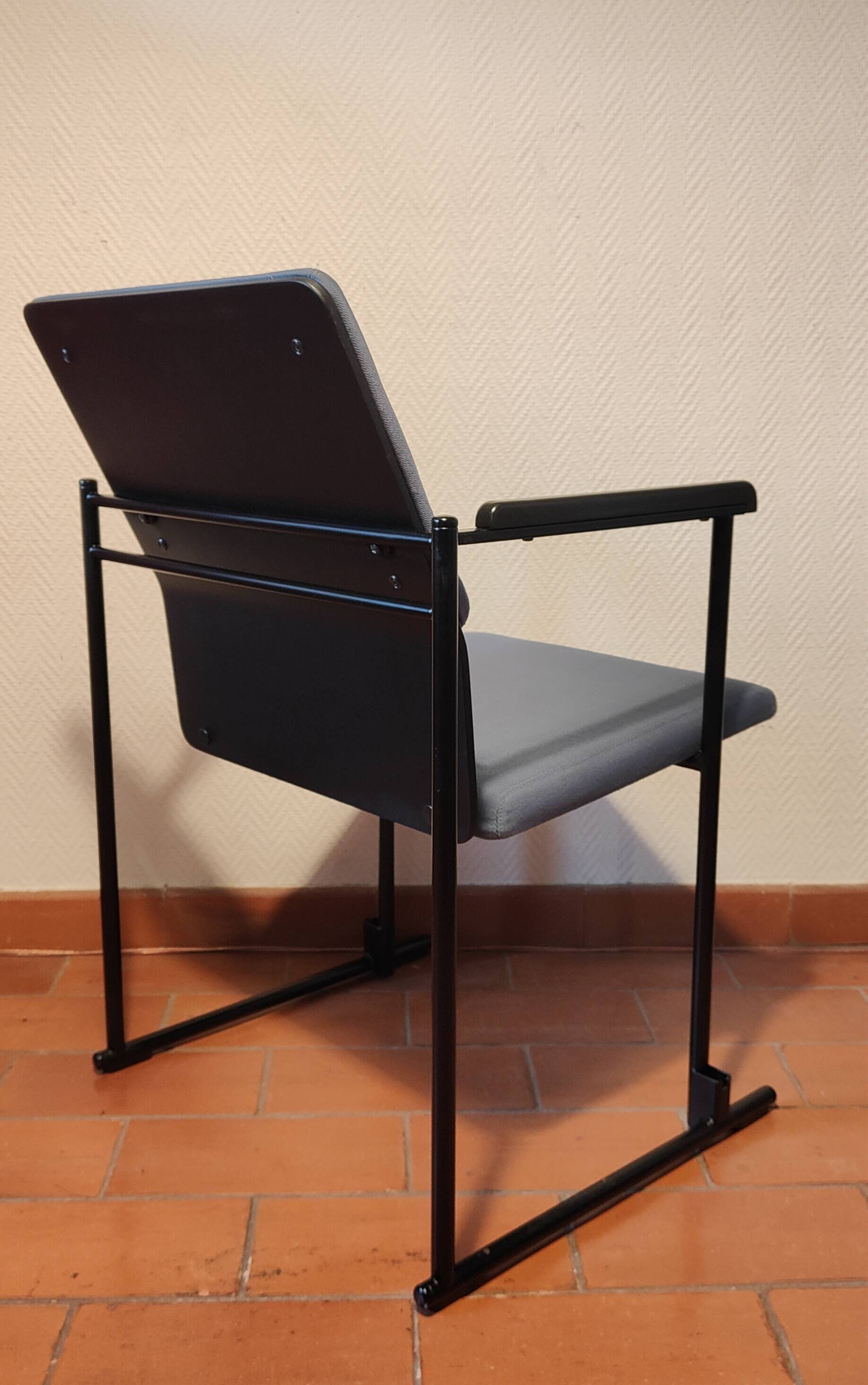 AVARTE armchair designed by Yrjö Kukkapuro