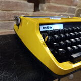Brother Deluxe 800 typewriter