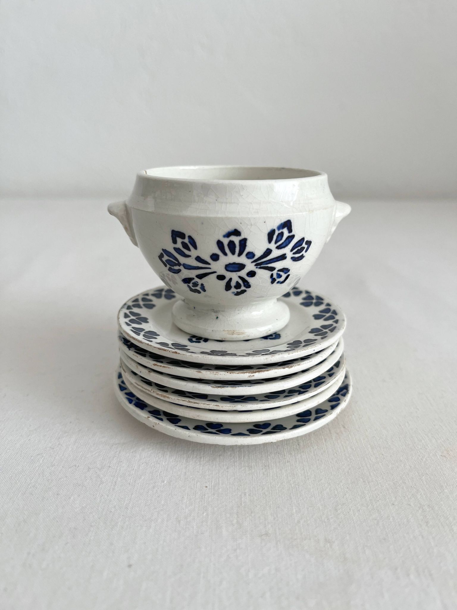 7 pieces of antique earthenware tea set