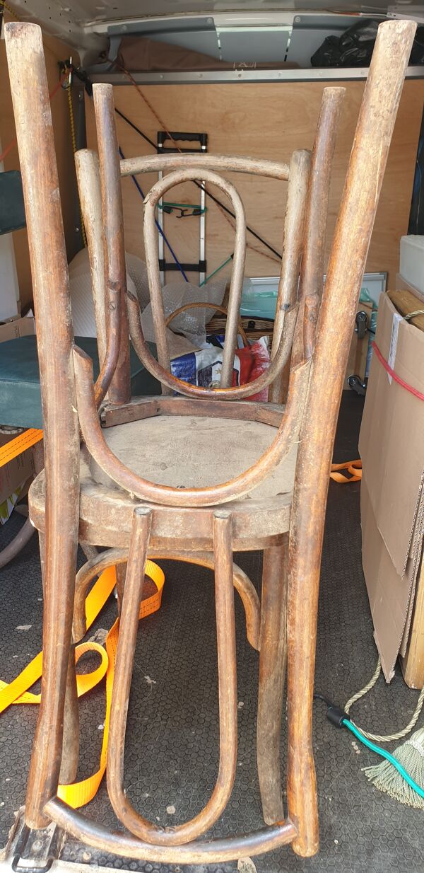 Paire de chaises de bistrot  bois courbe