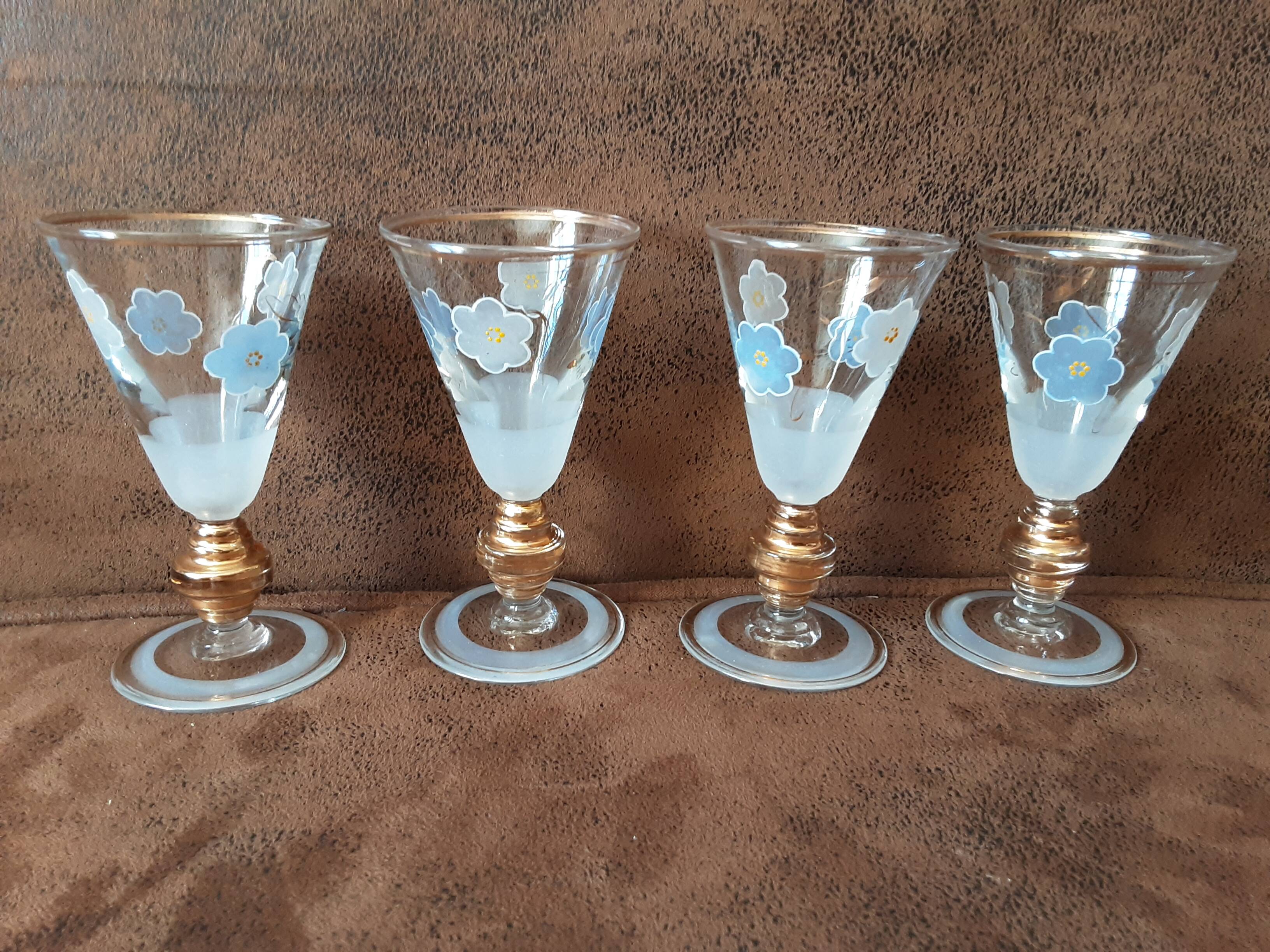 Set of 4 stemmed liqueur glasses