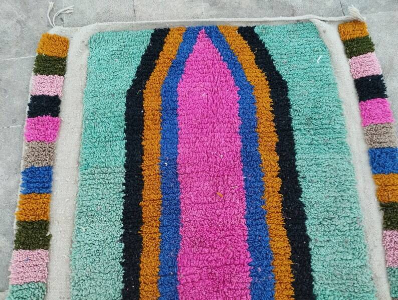 Handmade Berber rug in pure wool, size 240 x 160 cm
