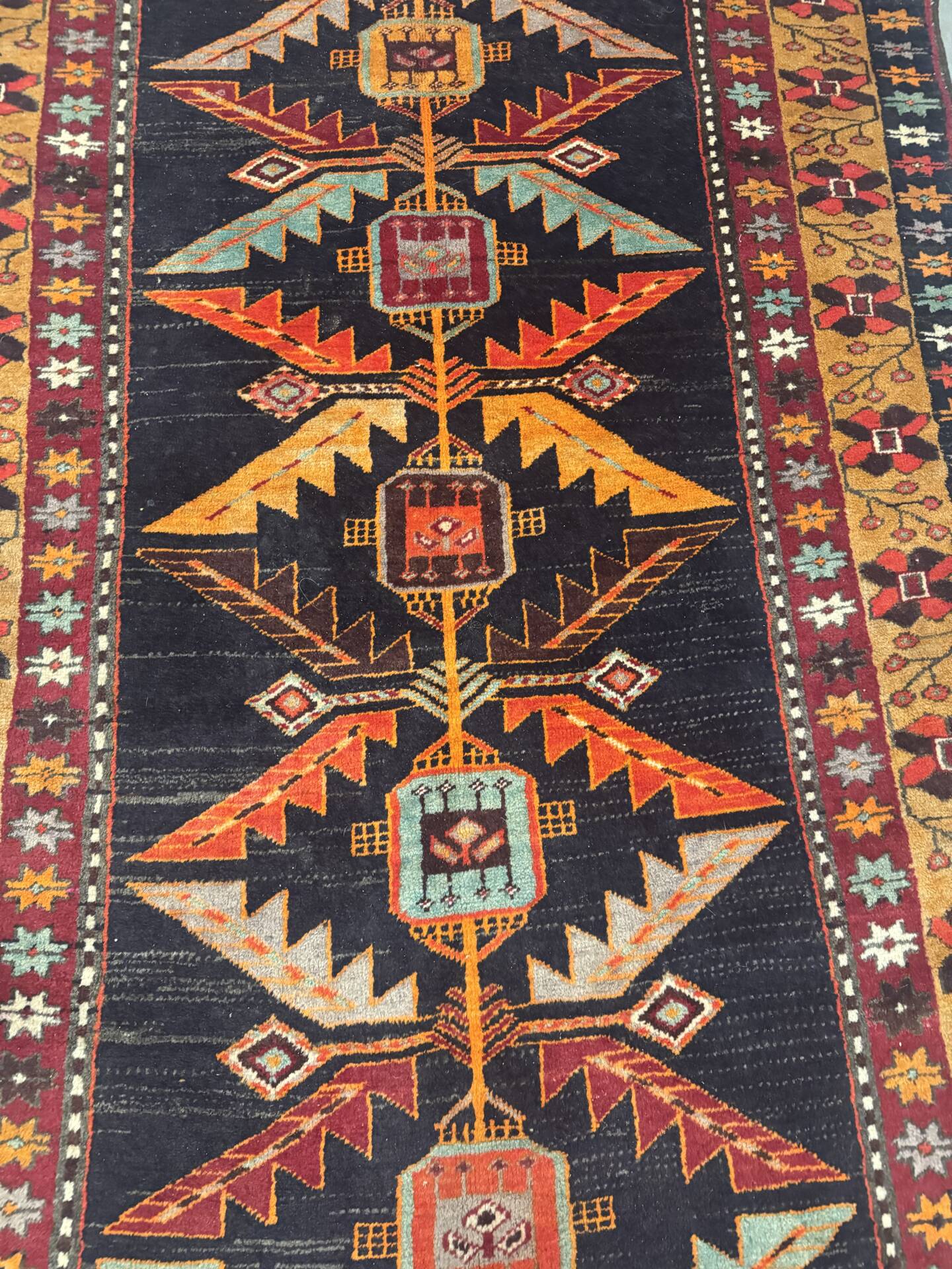 Tapis persan fait main